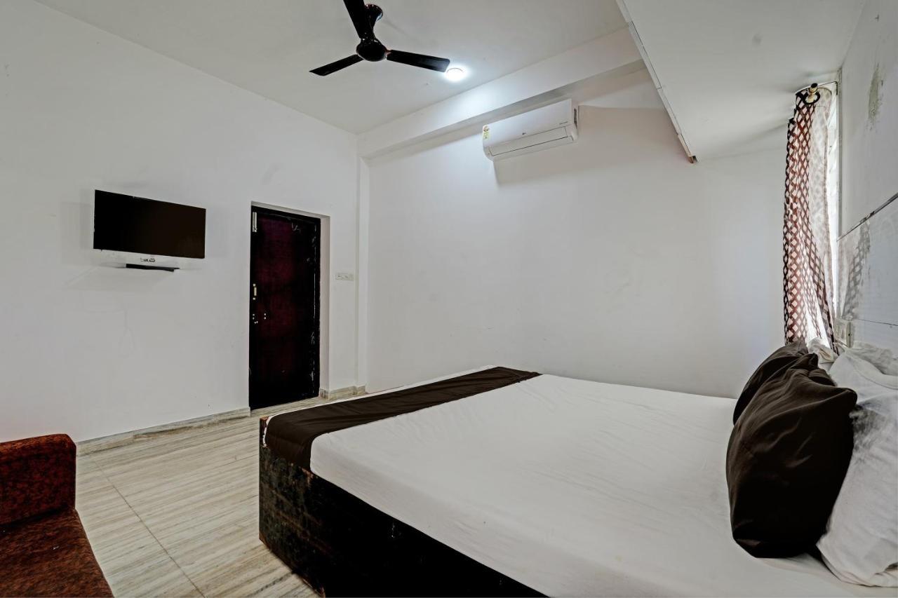 Oyo Flagship Ecr Goa Beach Resort Chennai Exterior foto